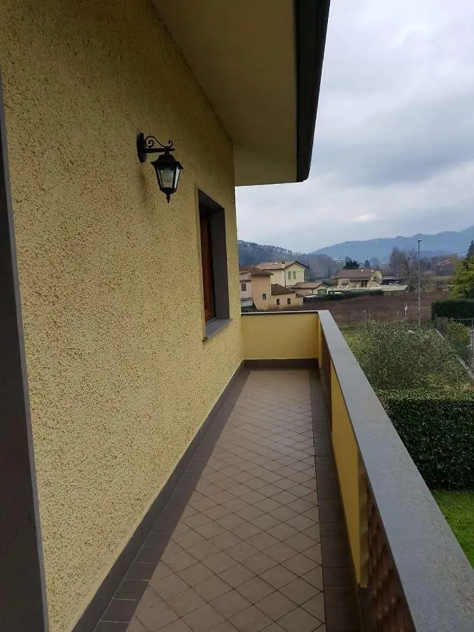 Villa Lorenzo Primo Piano Camaiore Holiday home